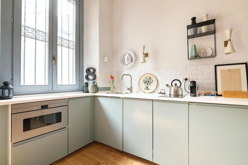 New Elegant Flat 3 Min From Central Station. Milan Apartment